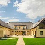 B&B Dominium Pinceszet Es Panzio