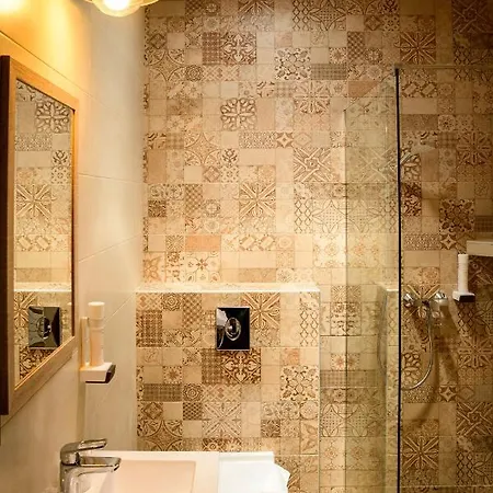 Bed & Breakfast Dominium Pinceszet Es Panzio 3*