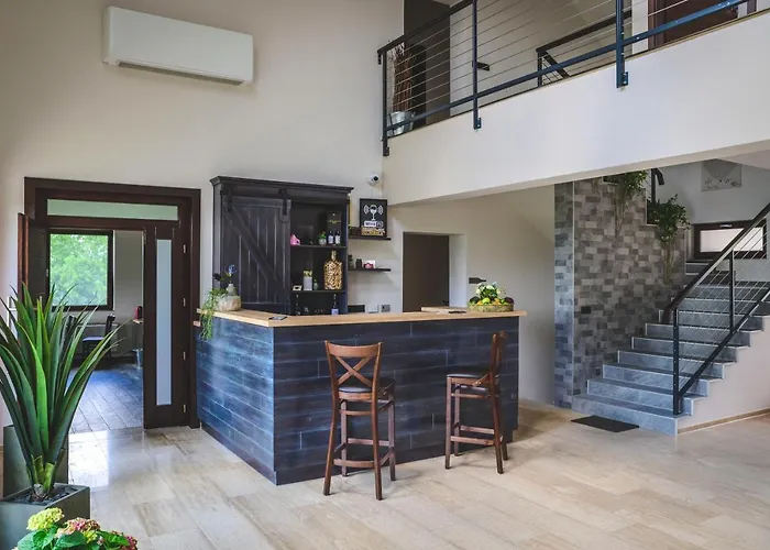 Dominium Pinceszet Es Panzio B&B 3*