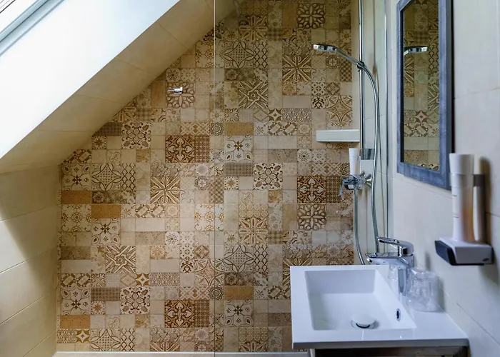 Dominium Pinceszet Es Panzio B&B