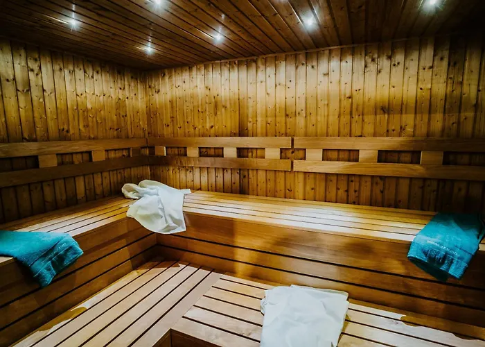 Dominium Pinceszet Es Panzio B&B